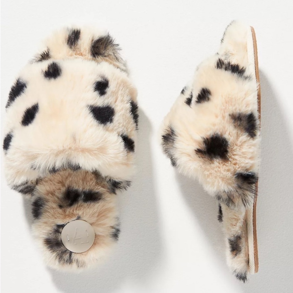 Anthropologie New size Medium 8 Fuzzy Leopard Print Slippers